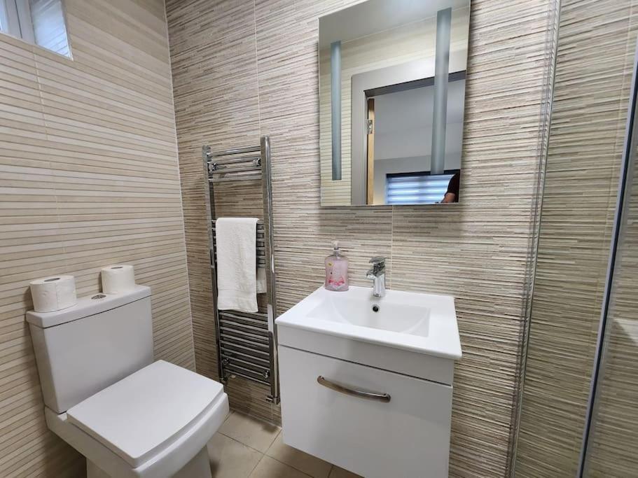 Horizon House, Modern 2-Bedroom Flat 2, Parking, Netflix, Oxford Extérieur photo
